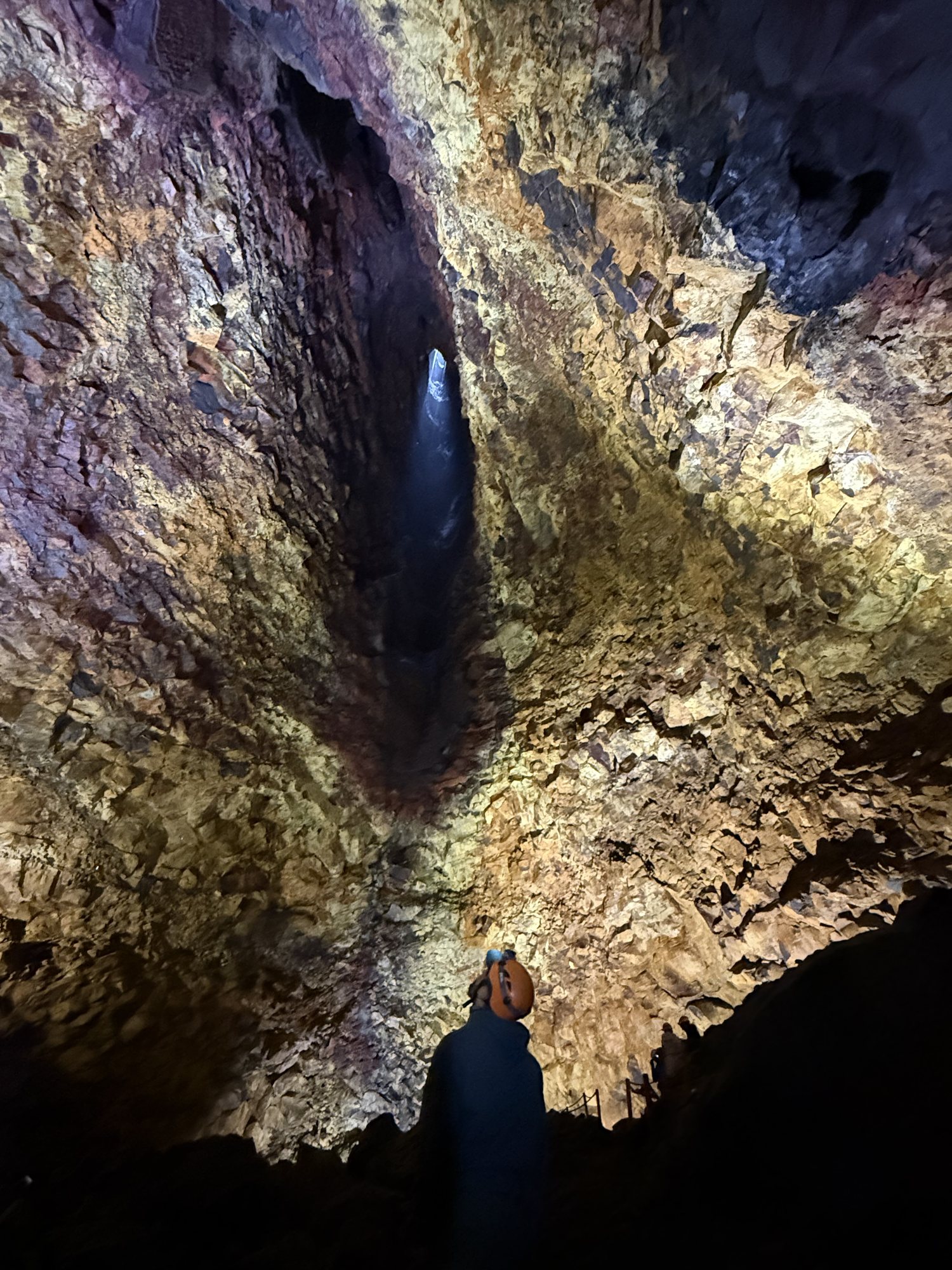 Inside the colorful magma chamber of Þríhnúkagígur volcano