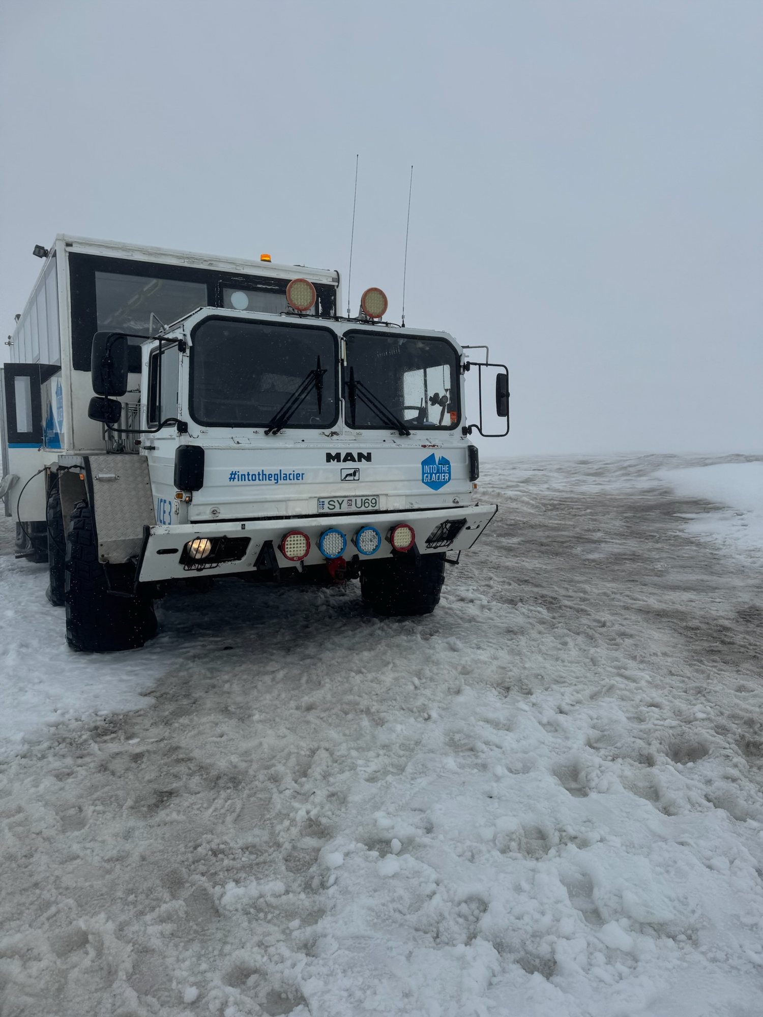 Driving the snow truck onto Langjökull Glacier