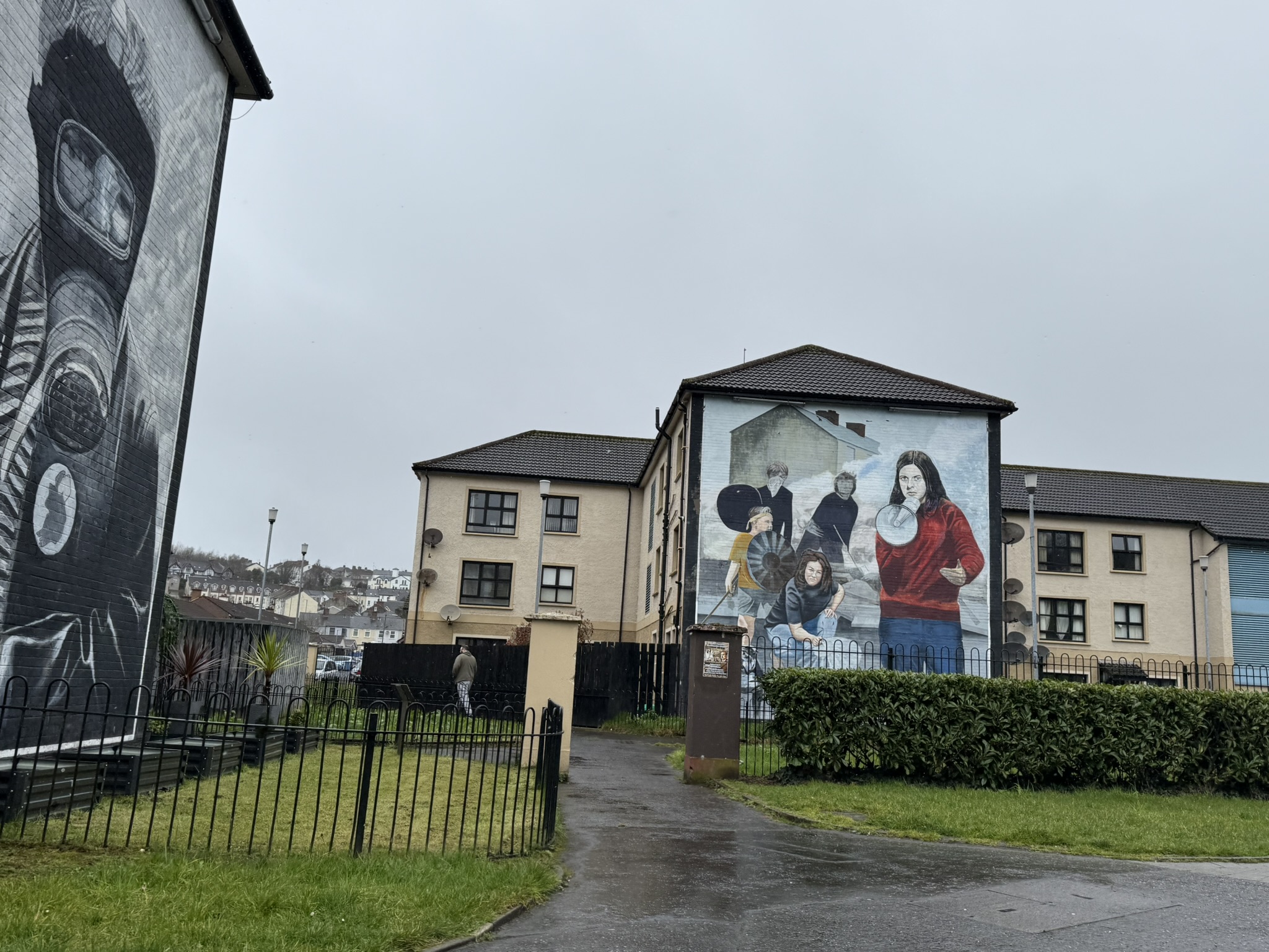 Political murals on the walls of Derry's Bogside