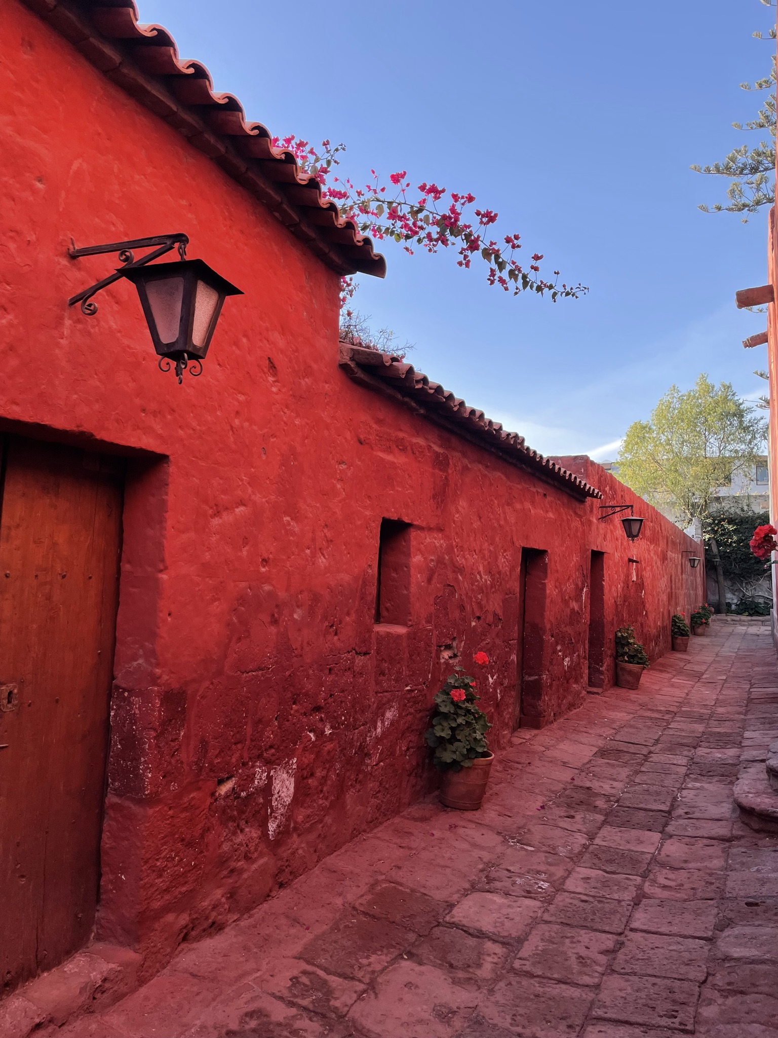 The red corridors of Monasterio de Santa Catalina, Arequipa